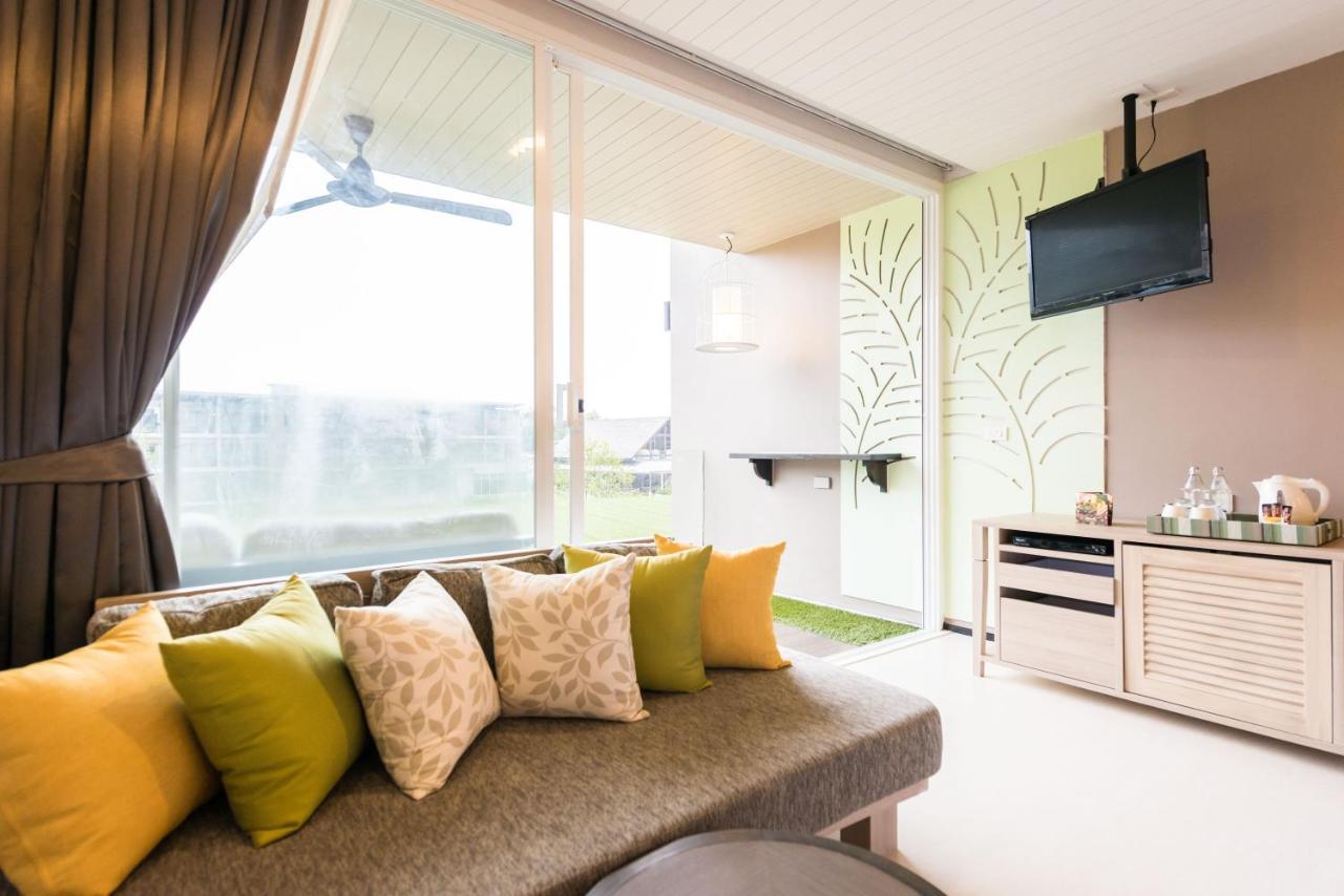 The Sands Khao Lak By Katathani - Sha Extra Plus Екстериор снимка A living room in a condominium